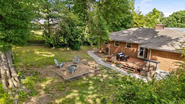 405 N Seminole Drive, Chattanooga, TN 37411
