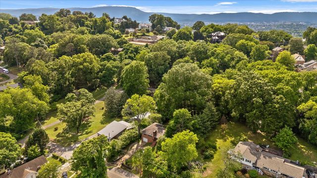 405 N Seminole Drive, Chattanooga, TN 37411