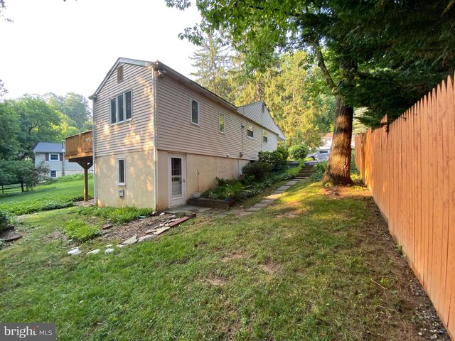 5 LANTERN LN, Malvern, PA 19355