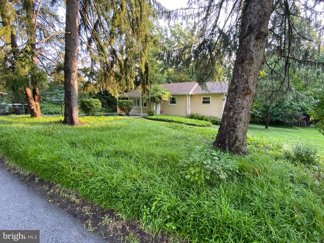 5 LANTERN LN, Malvern, PA 19355