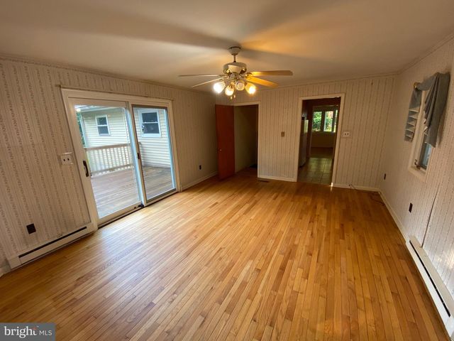 5 LANTERN LN, Malvern, PA 19355