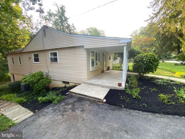 5 LANTERN LN, Malvern, PA 19355