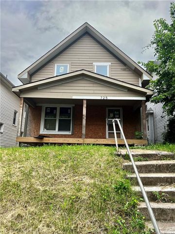 725 STEWART Avenue, Kansas City, KS 66101