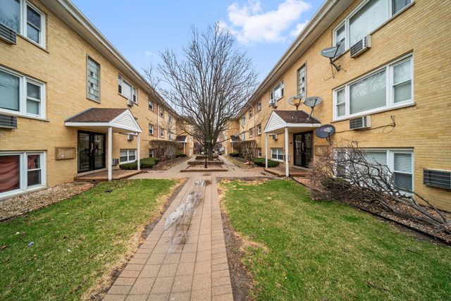 6630 W 95th Street 3D, Oak Lawn, IL 60453