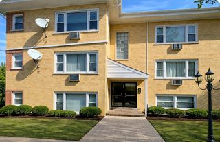 6630 W 95th Street 3D, Oak Lawn, IL 60453
