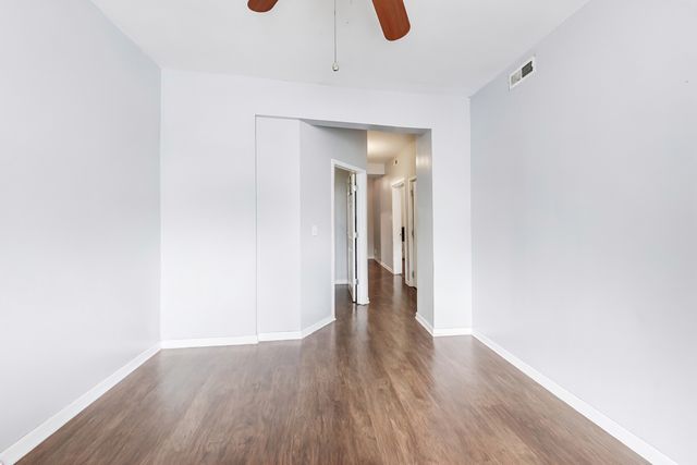 7524 S Ellis Avenue, Chicago, IL 60619