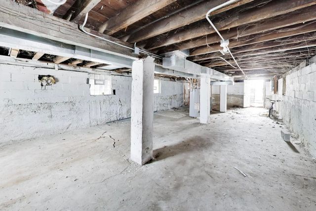 7524 S Ellis Avenue, Chicago, IL 60619