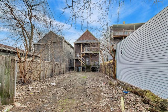 7524 S Ellis Avenue, Chicago, IL 60619