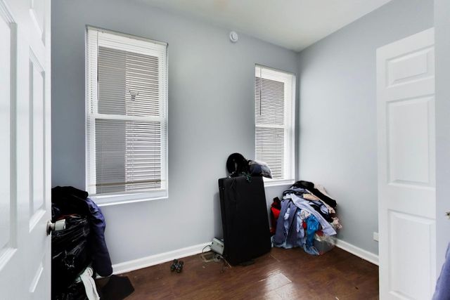 7524 S Ellis Avenue, Chicago, IL 60619