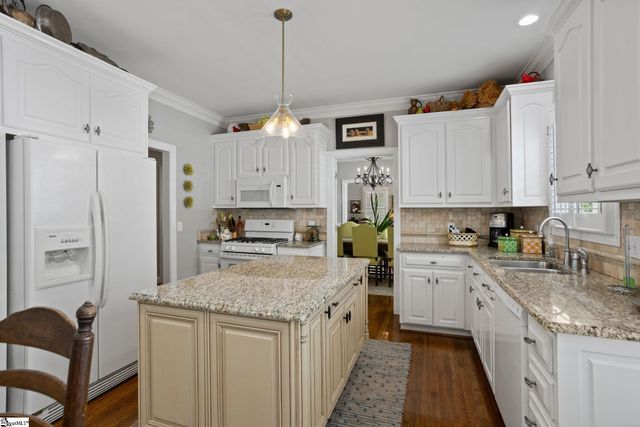 15 Crabapple Court, Greenville, SC 29605