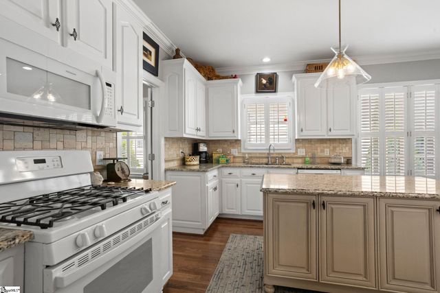 15 Crabapple Court, Greenville, SC 29605