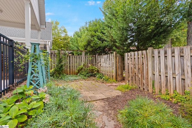 15 Crabapple Court, Greenville, SC 29605