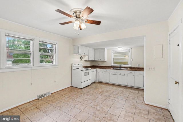117 HILLCREST DR, Fredericksburg, VA 22401