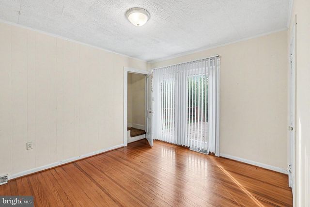 117 HILLCREST DR, Fredericksburg, VA 22401