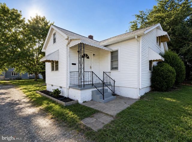 117 HILLCREST DR, Fredericksburg, VA 22401