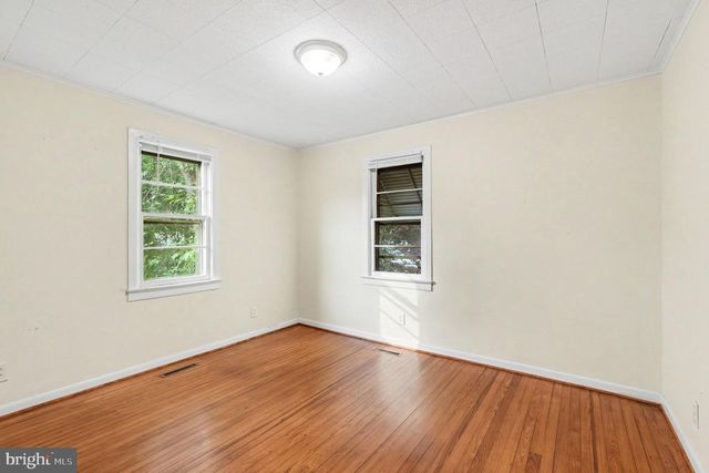 117 HILLCREST DR, Fredericksburg, VA 22401