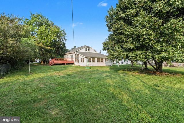 117 HILLCREST DR, Fredericksburg, VA 22401