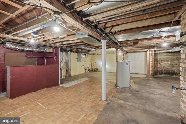 117 HILLCREST DR, Fredericksburg, VA 22401