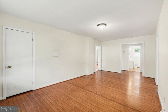 117 HILLCREST DR, Fredericksburg, VA 22401