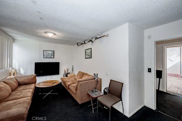 6228 S Fairfax Avenue, Ladera Heights, CA 90056