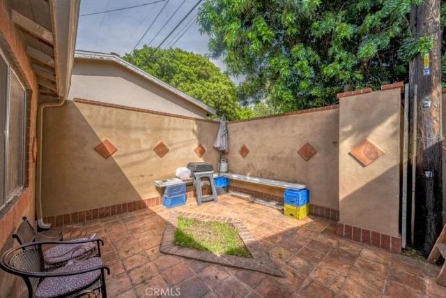6228 S Fairfax Avenue, Ladera Heights, CA 90056