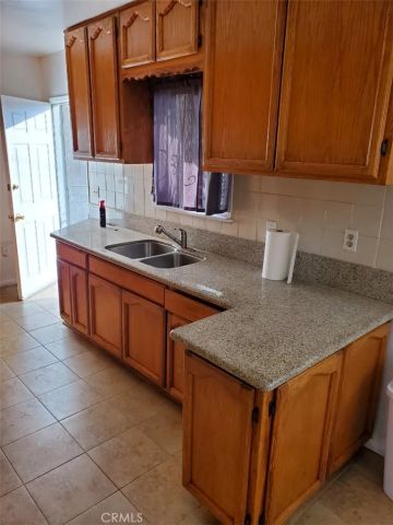 6228 S Fairfax Avenue, Ladera Heights, CA 90056