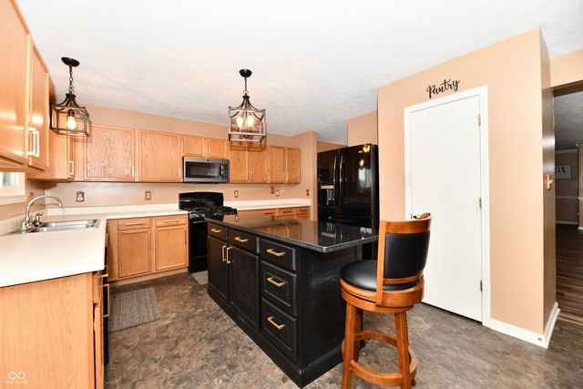 4423 Bellchime Drive, Indianapolis, IN 46235