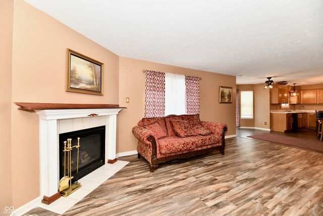 4423 Bellchime Drive, Indianapolis, IN 46235