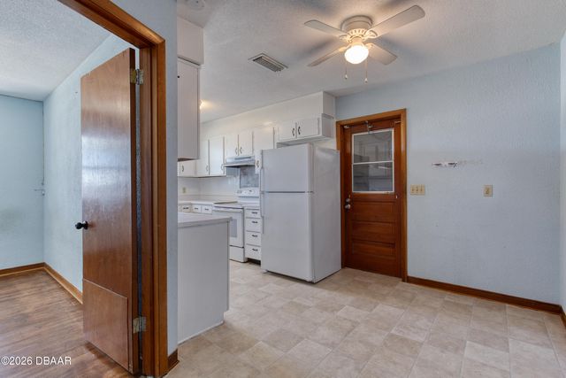 884 E Coquina Drive, Daytona Beach, FL 32117