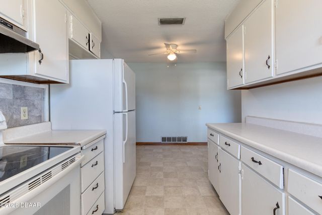 884 E Coquina Drive, Daytona Beach, FL 32117