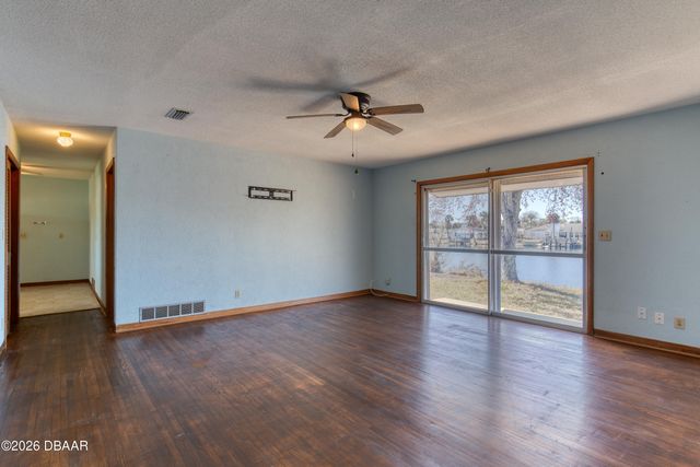 884 E Coquina Drive, Daytona Beach, FL 32117