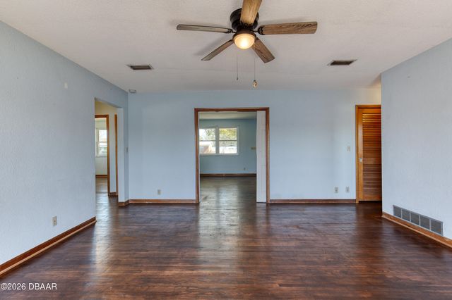 884 E Coquina Drive, Daytona Beach, FL 32117