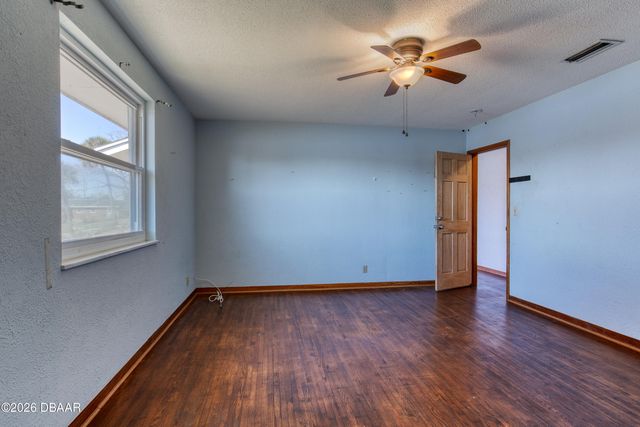 884 E Coquina Drive, Daytona Beach, FL 32117