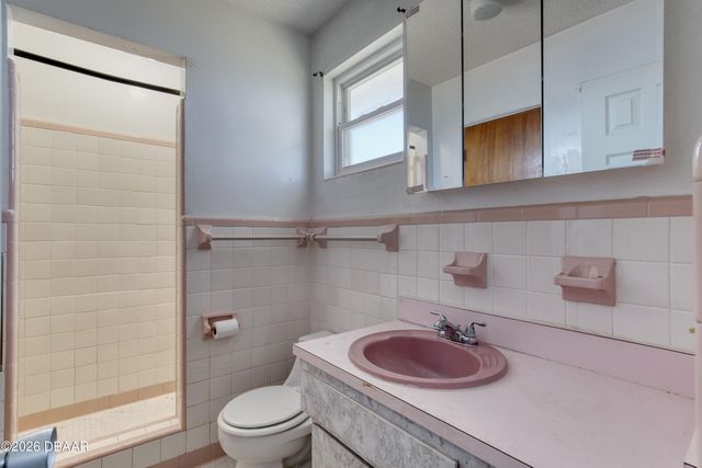 884 E Coquina Drive, Daytona Beach, FL 32117