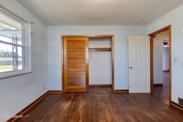 884 E Coquina Drive, Daytona Beach, FL 32117