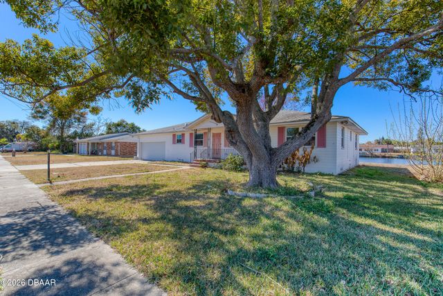 884 E Coquina Drive, Daytona Beach, FL 32117