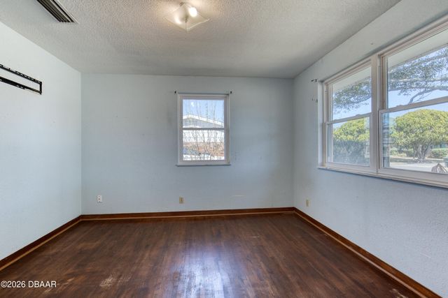 884 E Coquina Drive, Daytona Beach, FL 32117