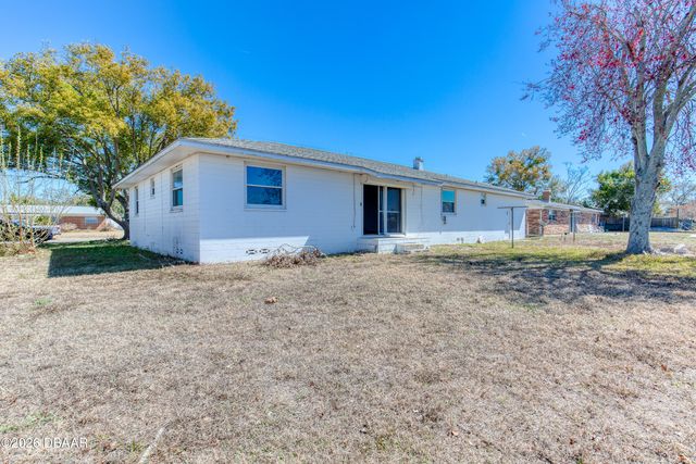 884 E Coquina Drive, Daytona Beach, FL 32117