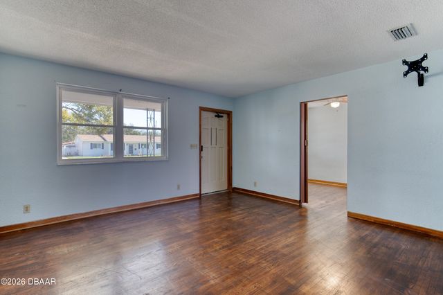 884 E Coquina Drive, Daytona Beach, FL 32117