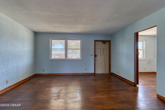 884 E Coquina Drive, Daytona Beach, FL 32117