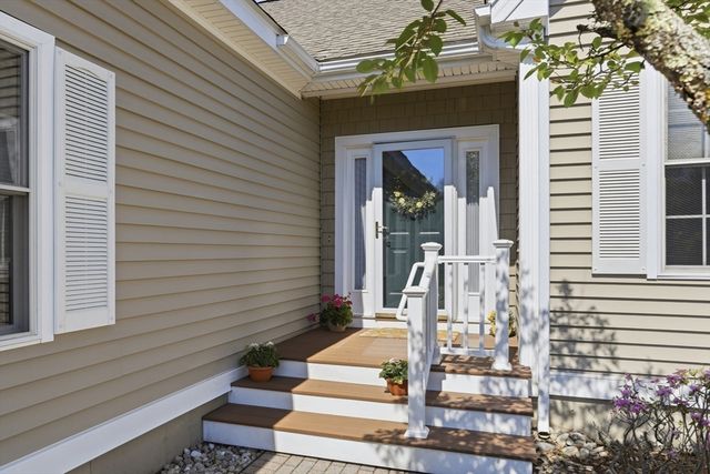 13 Stone Ridge Rd 13, Westford, MA 01886