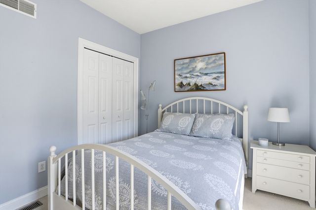 13 Stone Ridge Rd 13, Westford, MA 01886
