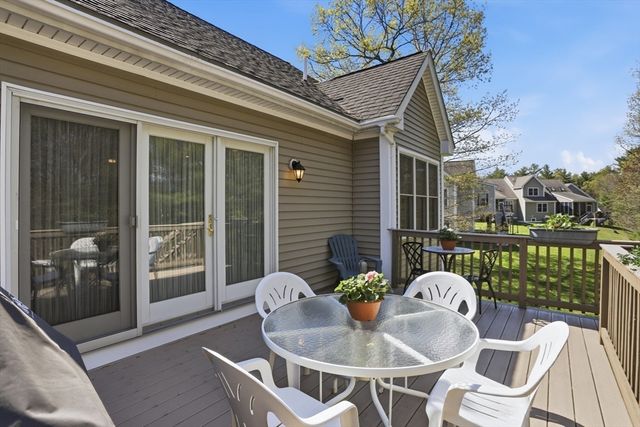 13 Stone Ridge Rd 13, Westford, MA 01886