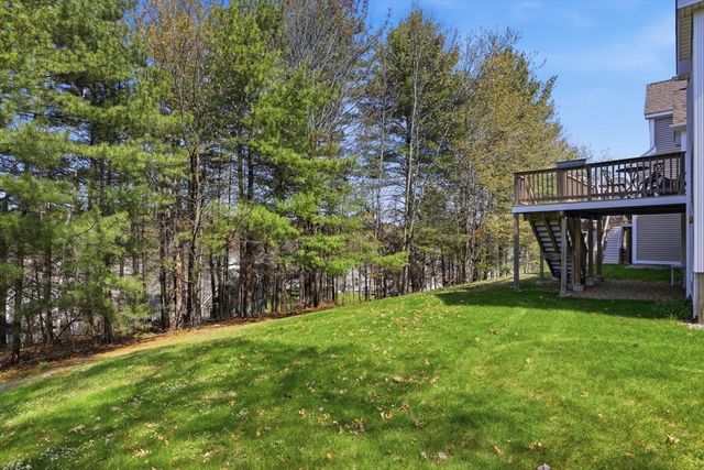 13 Stone Ridge Rd 13, Westford, MA 01886