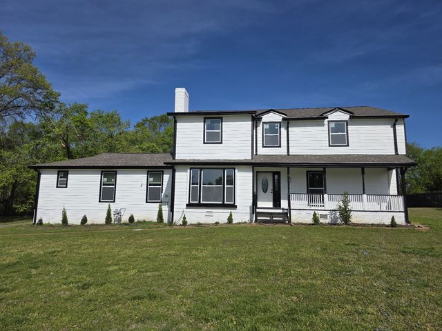 1710 Hickory Trace Dr, Gallatin, TN 37066
