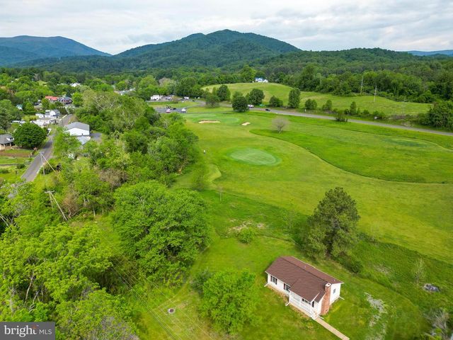 49 WATER ST, Sperryville, VA 22740