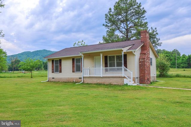 49 WATER ST, Sperryville, VA 22740