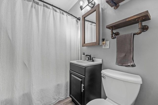 2807 S 68th STREET, Milwaukee, WI 53219