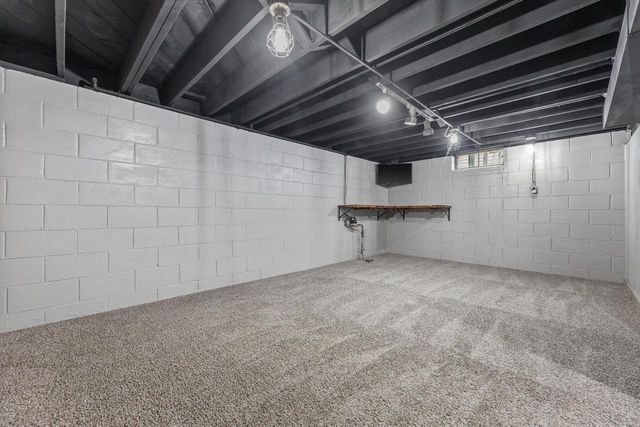 2807 S 68th STREET, Milwaukee, WI 53219