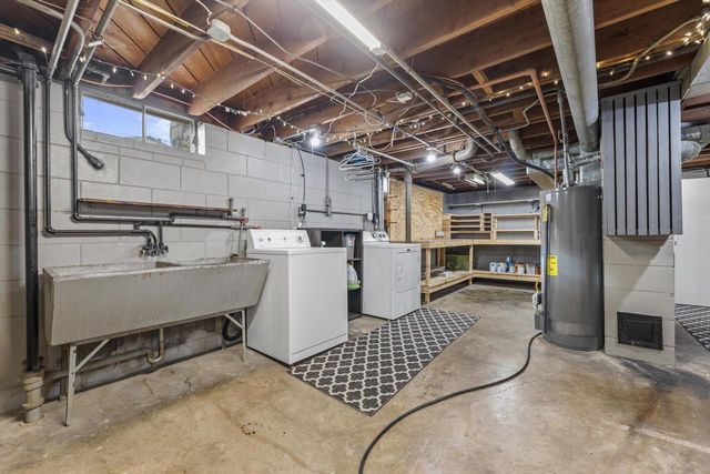 2807 S 68th STREET, Milwaukee, WI 53219